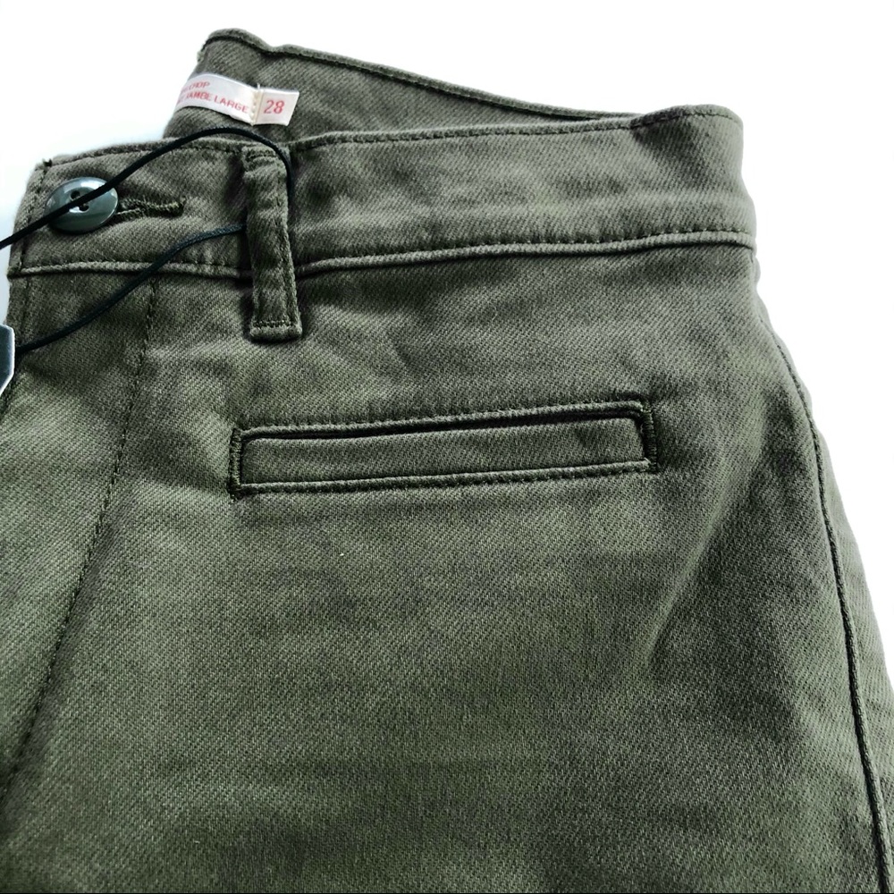 Levi’s Ribcage Wide Leg Crop - Picture 10 of 15